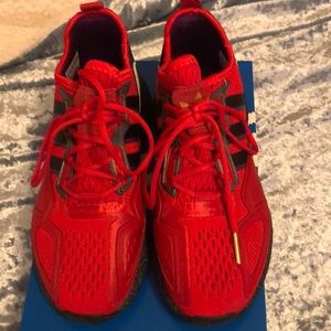 Adidas tennis shoes size 4 Big Kids (6 Womens)